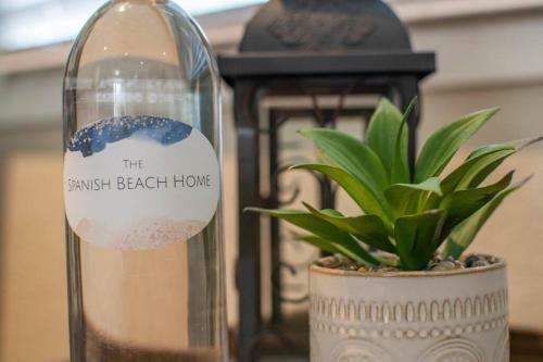 The Spanish Beach Home Only 10mins From The Beach!