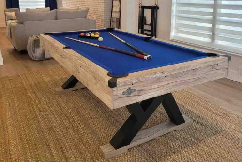 Walktobeach/luxury Beachhouse/hottub/pooltable/bbq