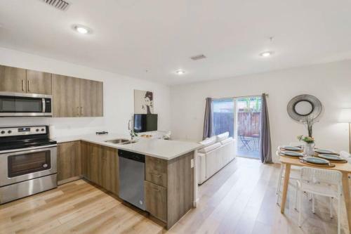 Fantastic Townhouse 15minutes From The Beach