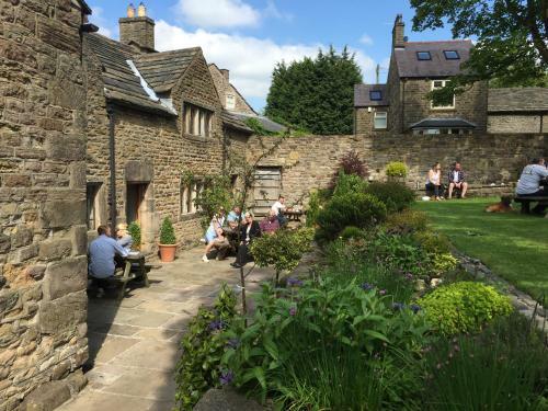 Posada The Old Hall Inn