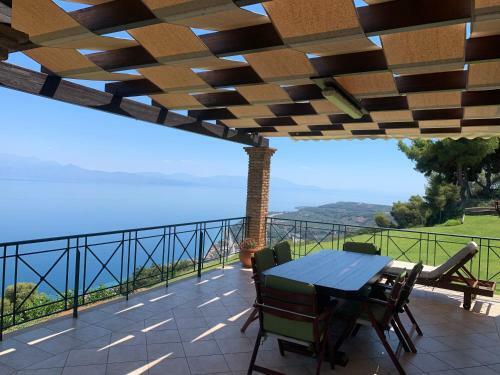 Villa Efmelia