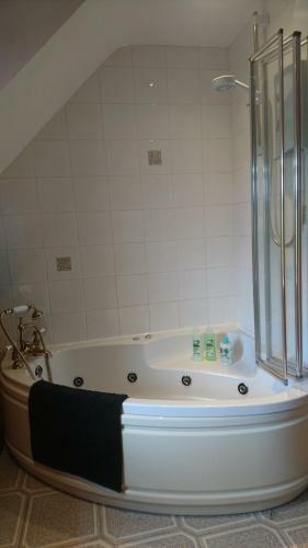Bed & Breakfast Rossclare Lodge