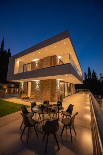 Seren Luxury Villa