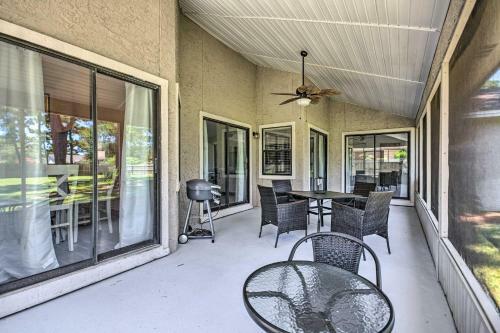 Navarre Home With Game Area And Screened-in Porch