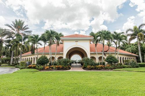 Aviano Dr With Lake View