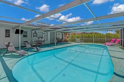 Villa Flamingo House