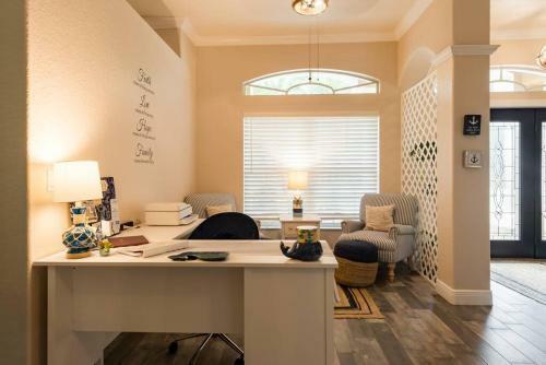 Spacious Home W/ Heated Pool, Game & Bunk Room!
