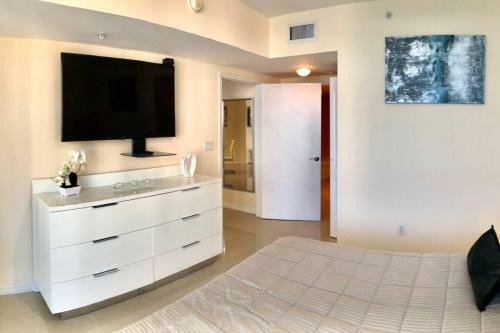 Apartamento Gorgeous Oceanfront Sunny Isles Beach Condo