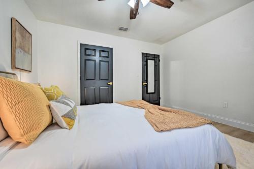 All-encompassing Retreat With Pool And Game Room!