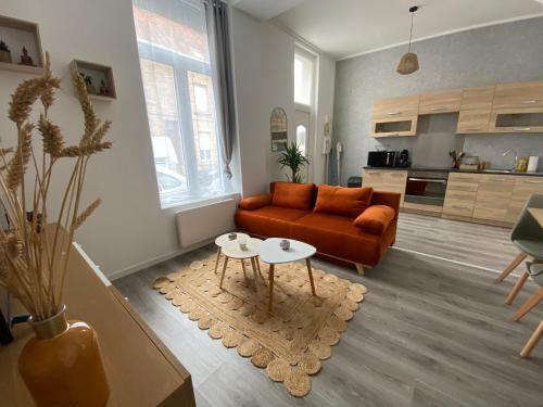 Cosy Lit? House