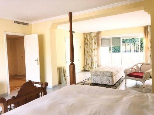 Apartamento Beautiful, Bright And Spacious Duplex In Marbella
