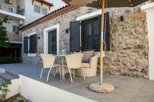 V&m Traditional Luxury Villa
