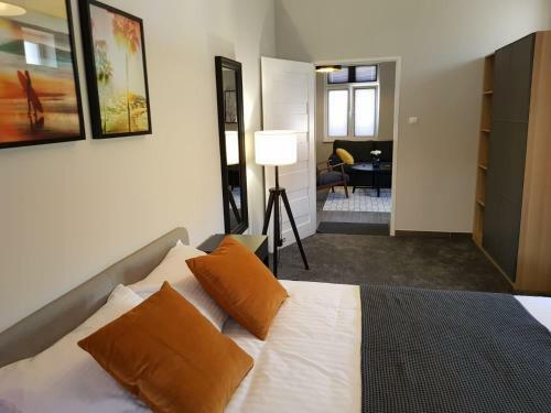 Apartamenty G?owackiego 8-4