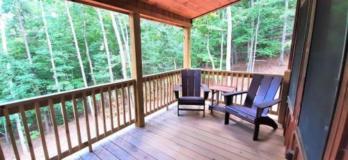 Hoot Owl Cottage - Hot Tub!