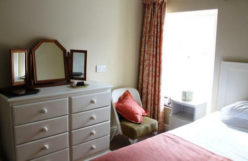 Royal Oak Hotel