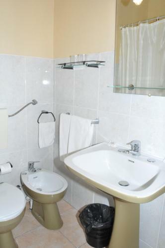 Bed & Breakfast Residencial Monte Brasil
