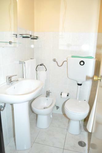 Bed & Breakfast Residencial Monte Brasil