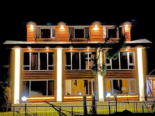 Hotel The River Edge