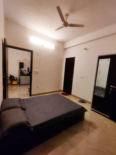 Apartamento Private Room In Ticana 2bhk