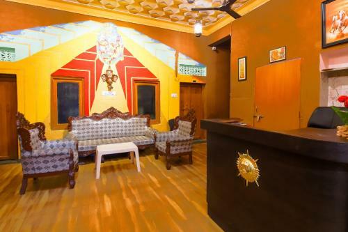 Oyo 46646 Hotel Surya Villa