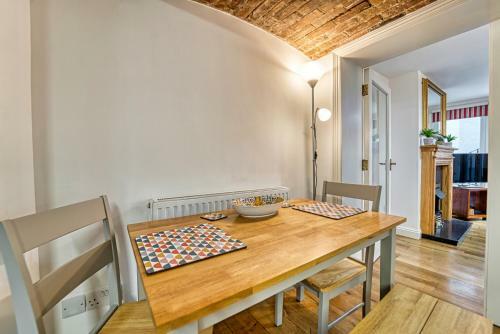 Lovely 1 Bedroom Basement Apartment