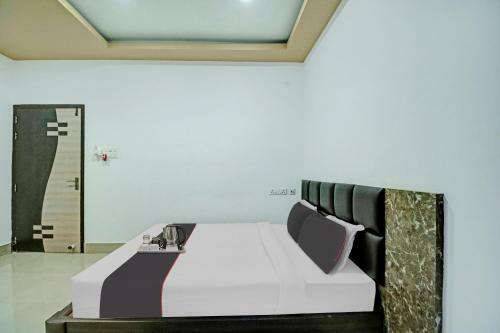 Hotel Capital O 92303 Rudrasaagar Inn