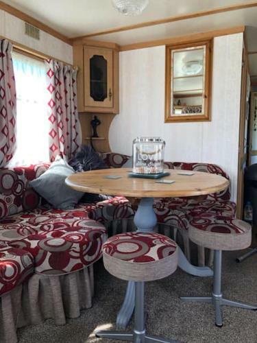 Family Caravan To Rent
