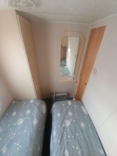 Fantasy Island And Beach 6 Berth