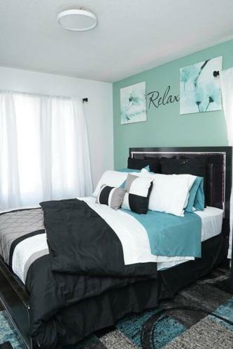 Luxury 4-bedroom Home With 2 And Half Bathroom.