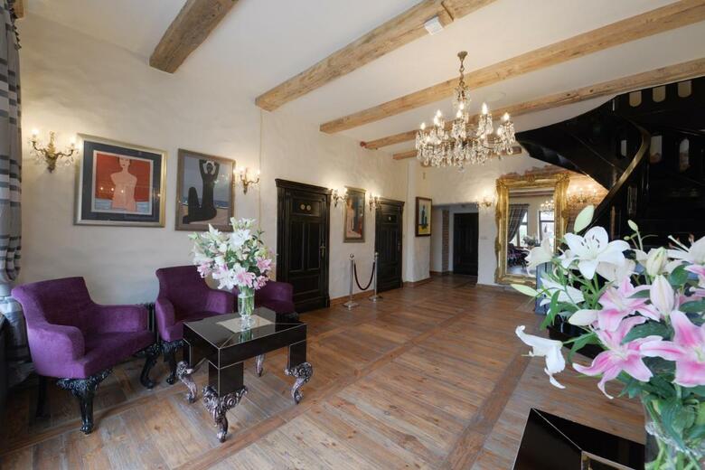 Hostal Palac Pac�ltowo