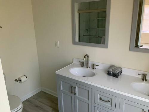 6 Bd 3ba Home Walking Distance To Downtown