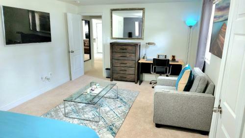 Private Ground Level Suite With Patio