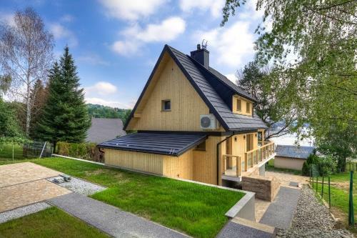 Villa Znamirowickachata Sauna Jacuzzi Spa