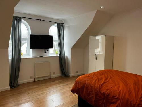 Beautiful 4-bed Apartment In Newquay
