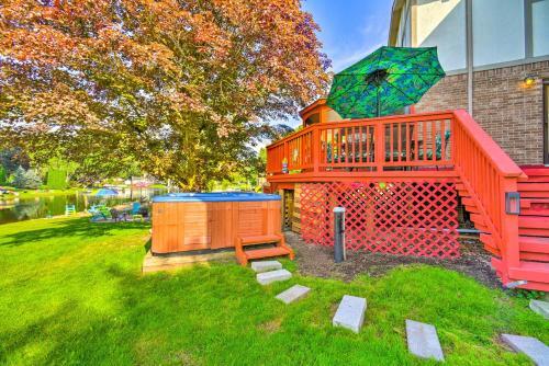Nostalgic Beach Retreat Kayaks And Hot Tub!