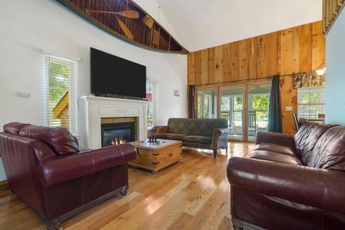 Bluff Cabin