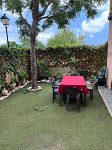 Chalet Confortable Avec Piscine Collective