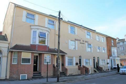 Apartamento Bridge Terrace Cc