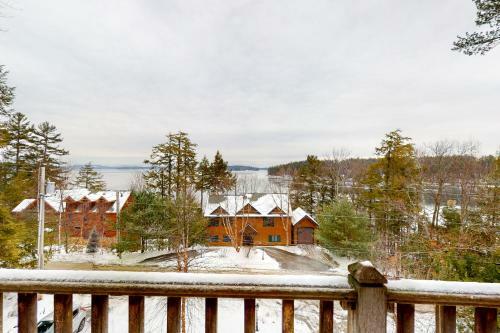 Luxury Adirondack Lakeview