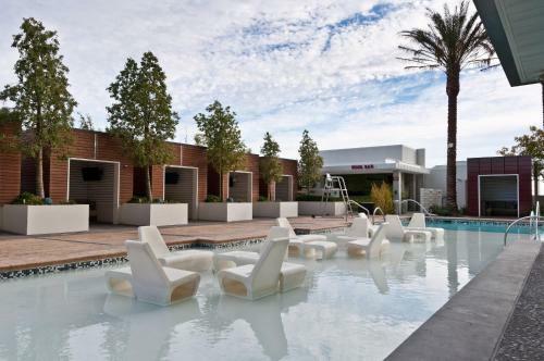 Apartamento $10 Million Penthouse With Jacuzzi On Balcony