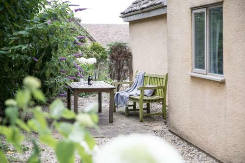 The Butlers Bungalow Beverston Castle