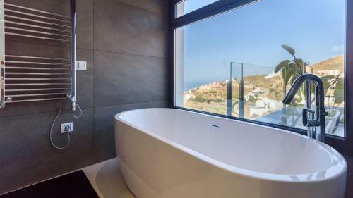 Villa Lujo Spa Torrox By Ruralidays
