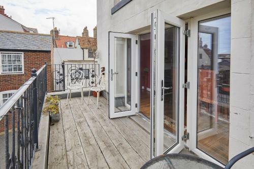Host & Stay - One Mulgrave Place