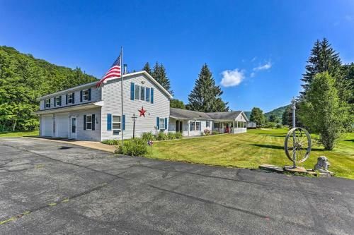 Charming Roscoe Retreat With Grill And Fire Pit!
