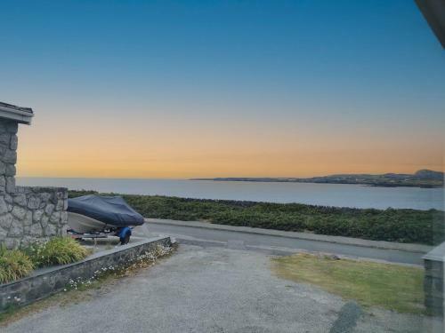 La Mare- 3 Bed-sea View-trearddur Bay