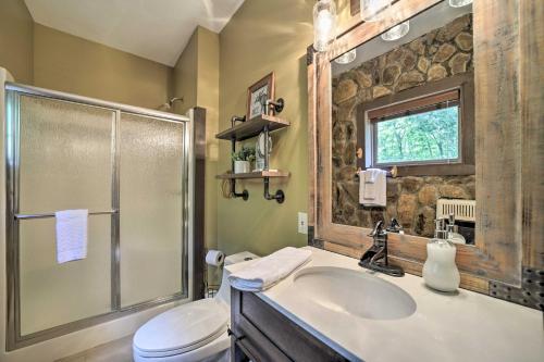 Secluded Franklin Getaway With 2 Decks And Grill!