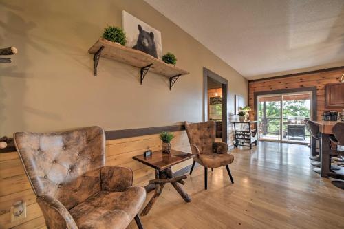 Secluded Franklin Getaway With 2 Decks And Grill!