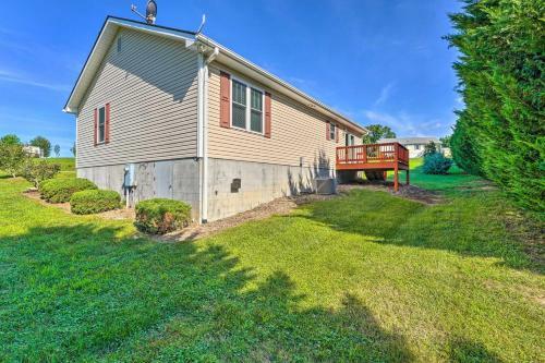 Bright Hendersonville Getaway Near Breweries!