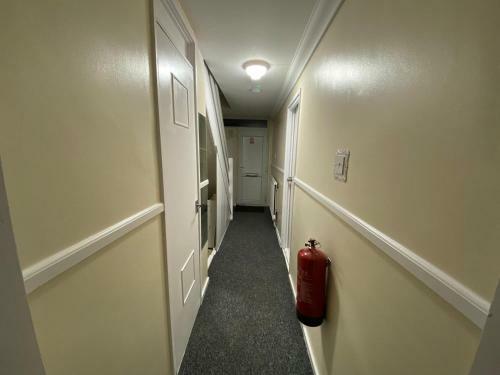 Home Away From Home With Fantastic Spacious Rooms