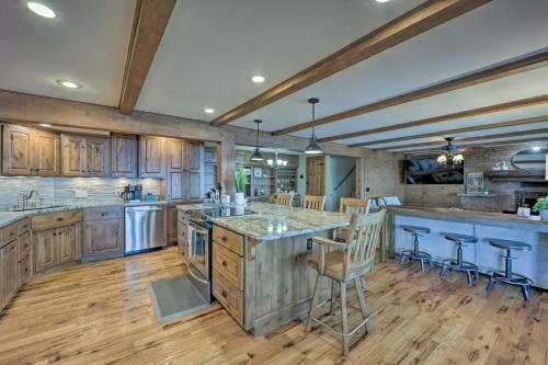 South Grand Lakefront Getaway With Deck And Dock!